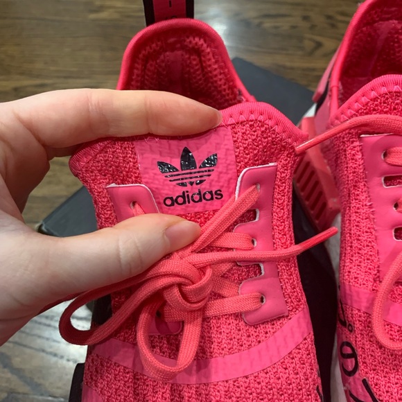 Good Condition Adidas NMD R1 Shoes Kids US Size 3.5 Pink & Black - Picture 14 of 16